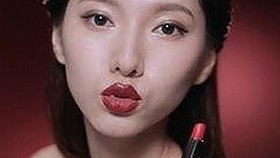 十三姨抖音带瓜姿态稳健，揭秘网红幕后引发热议