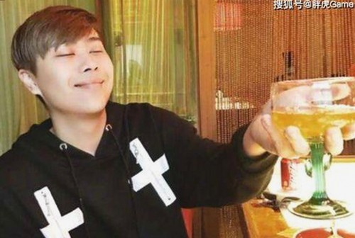 十三姨抖音带瓜姿态稳健，揭秘网红幕后引发热议